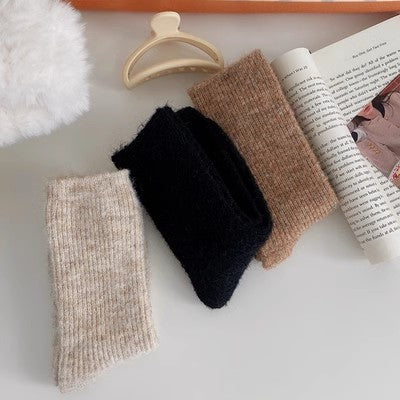 Xiao Xiangfeng Solid Color Wool Socks Women's Long Socks Instagram Trendy Pure Cotton Autumn and Winter Thickened and Warm Cashmere Retro Mid length Socks m1915010470